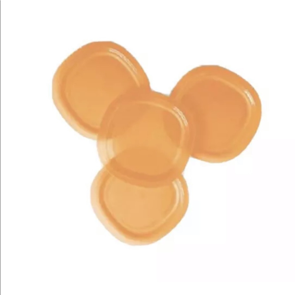 Tupperware Microwave Reheatable Luncheon Plates 4